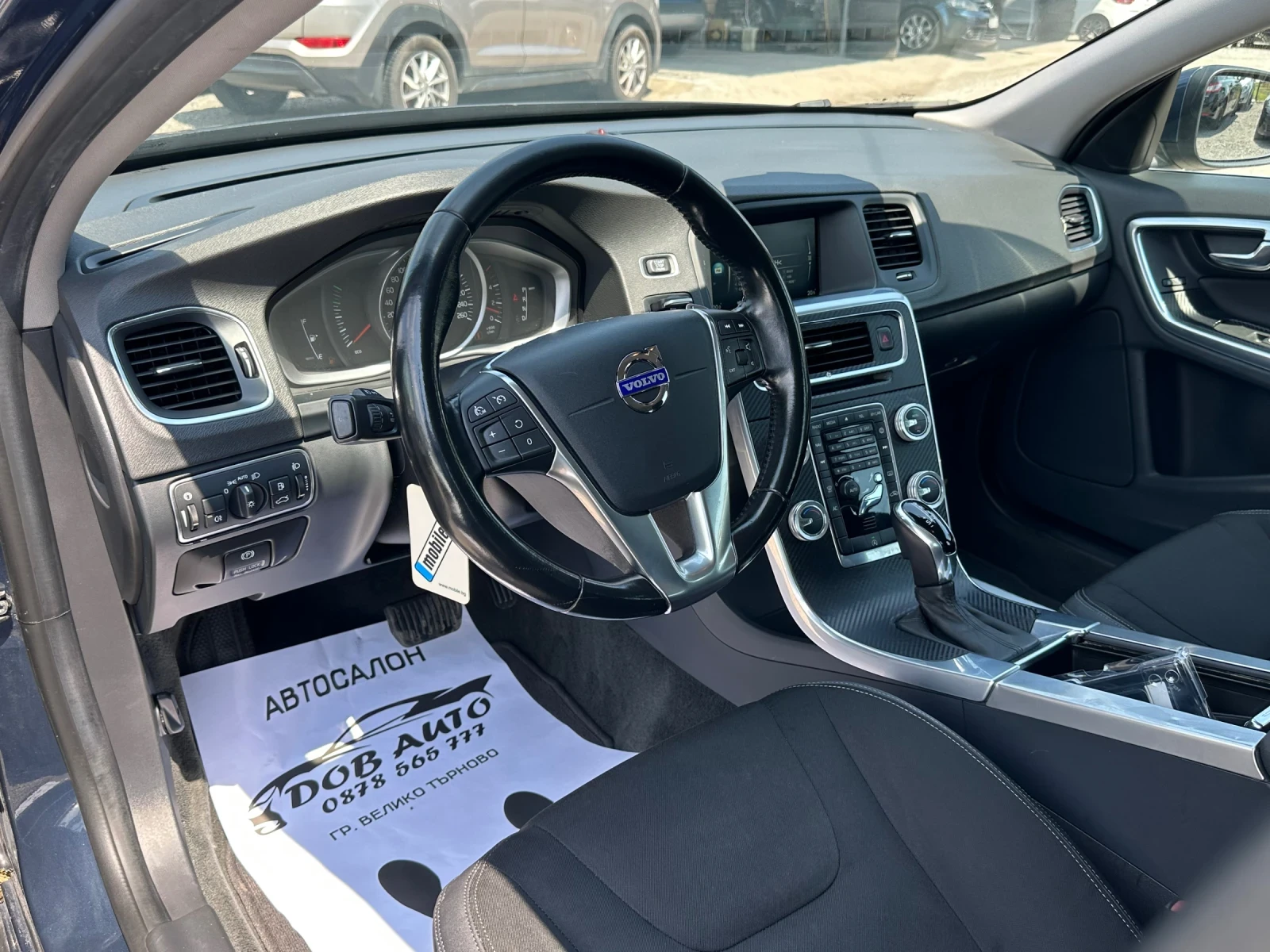Volvo V60 2.0D-181к.с-FACELIFT-АВТОМАТ-ЛЕД-ПАРКТРОНИК, снимка 9 - Автомобили и джипове - 54791399