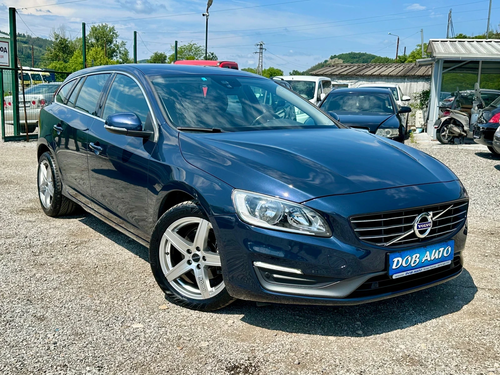Volvo V60 2.0D-181к.с-FACELIFT-АВТОМАТ-ЛЕД-ПАРКТРОНИК, снимка 8 - Автомобили и джипове - 54791399