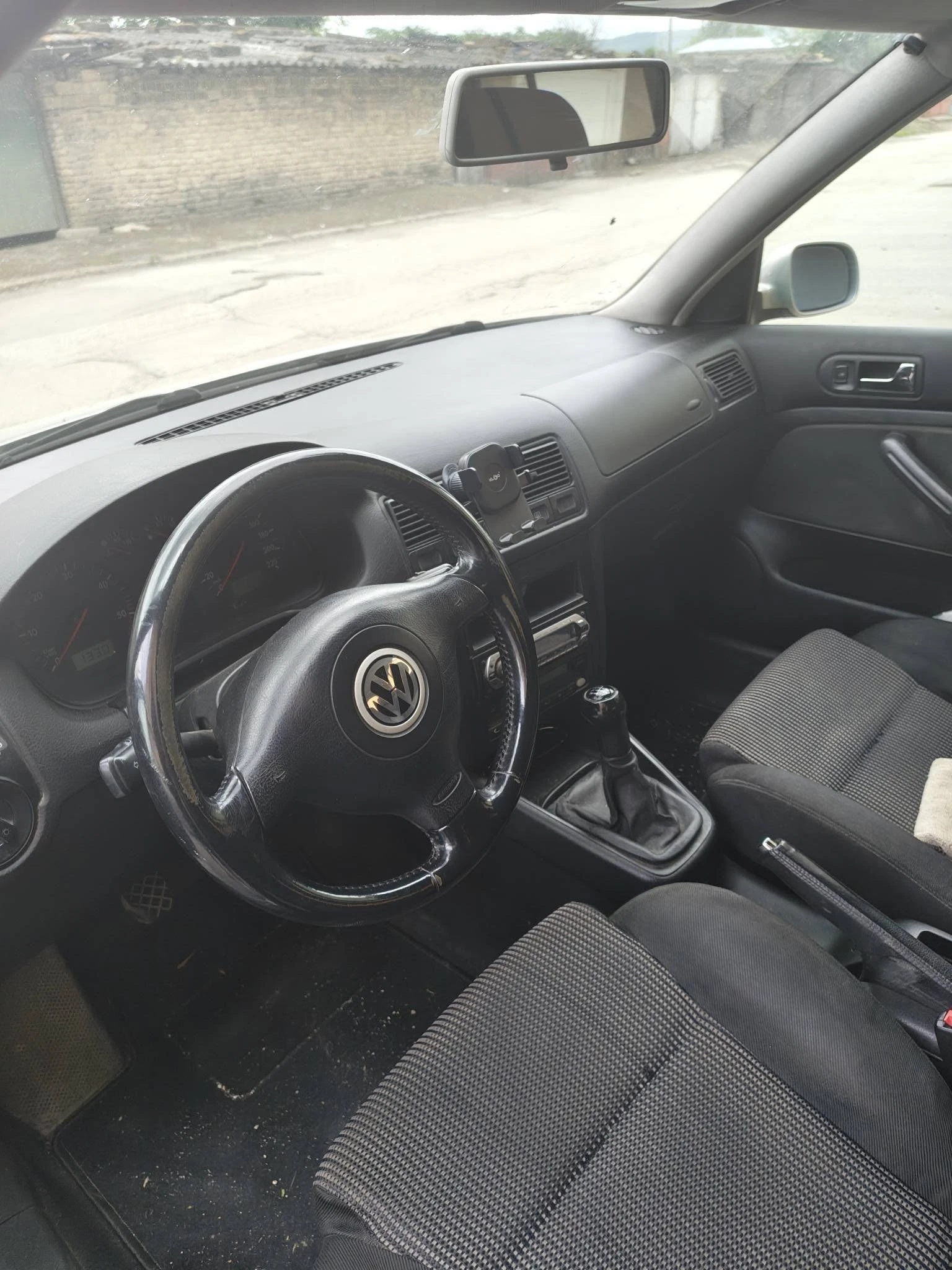 VW Golf 1.9 AHF, снимка 5 - Автомобили и джипове - 54837428