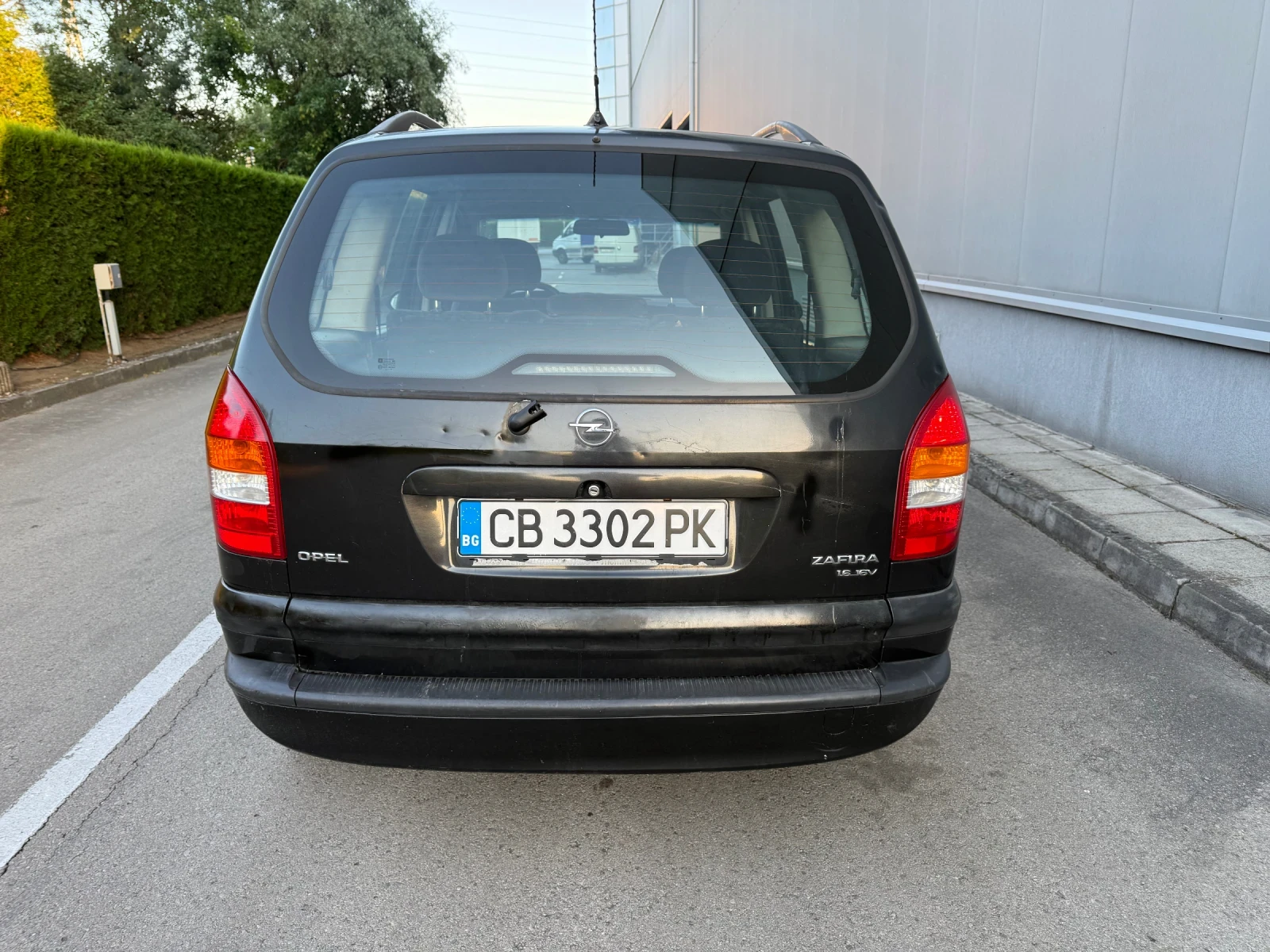 Opel Zafira 1.8 газ инжекцион, снимка 5 - Автомобили и джипове - 54985419