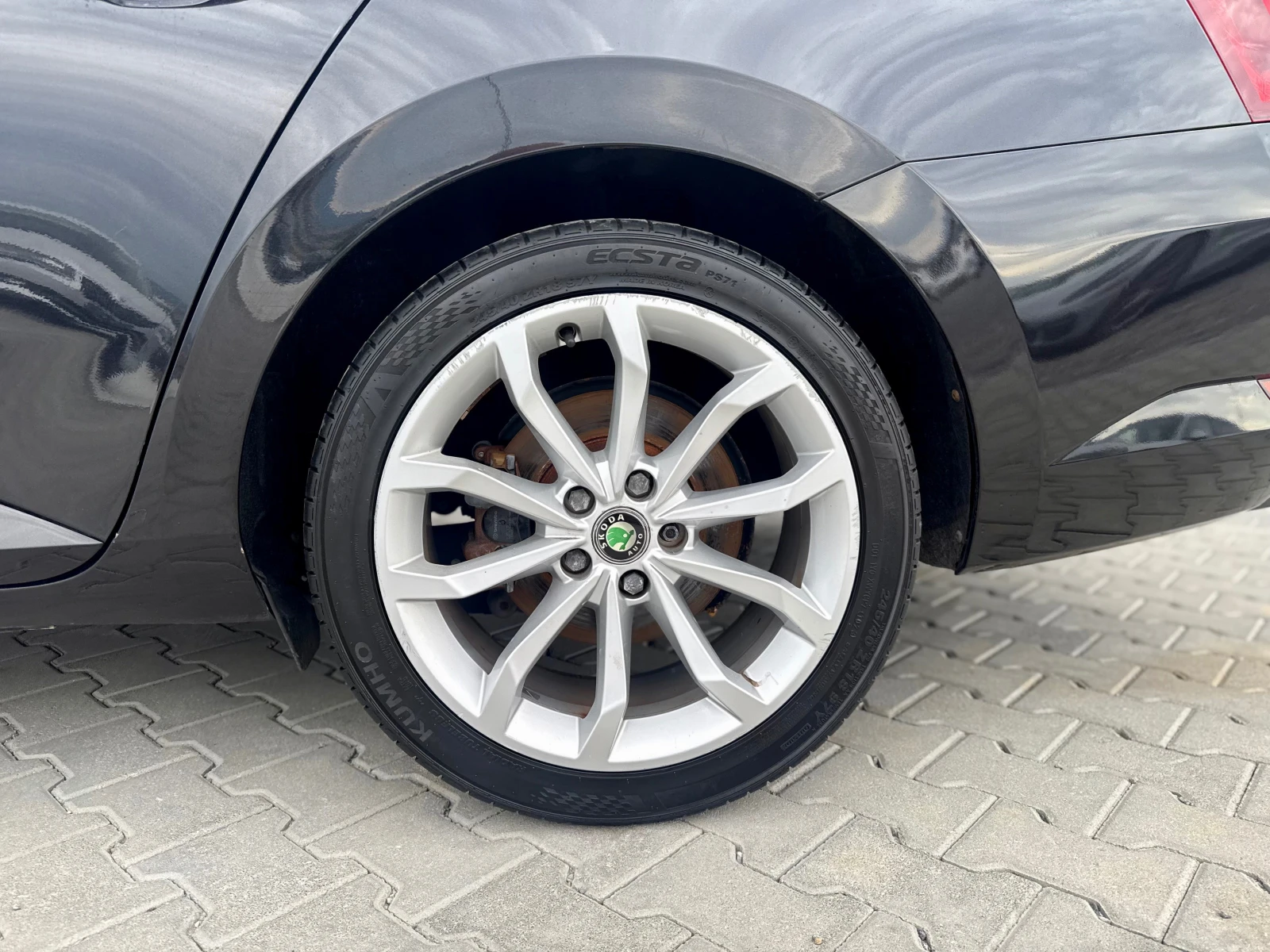 Skoda Superb 1.6 TDI 120 ks Собствен лизинг !!!, снимка 9 - Автомобили и джипове - 55003998