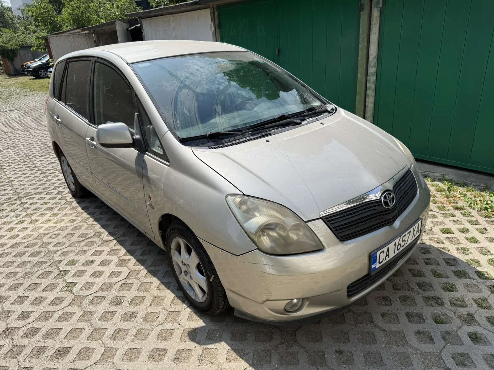 Toyota Corolla verso, снимка 3 - Автомобили и джипове - 55010253