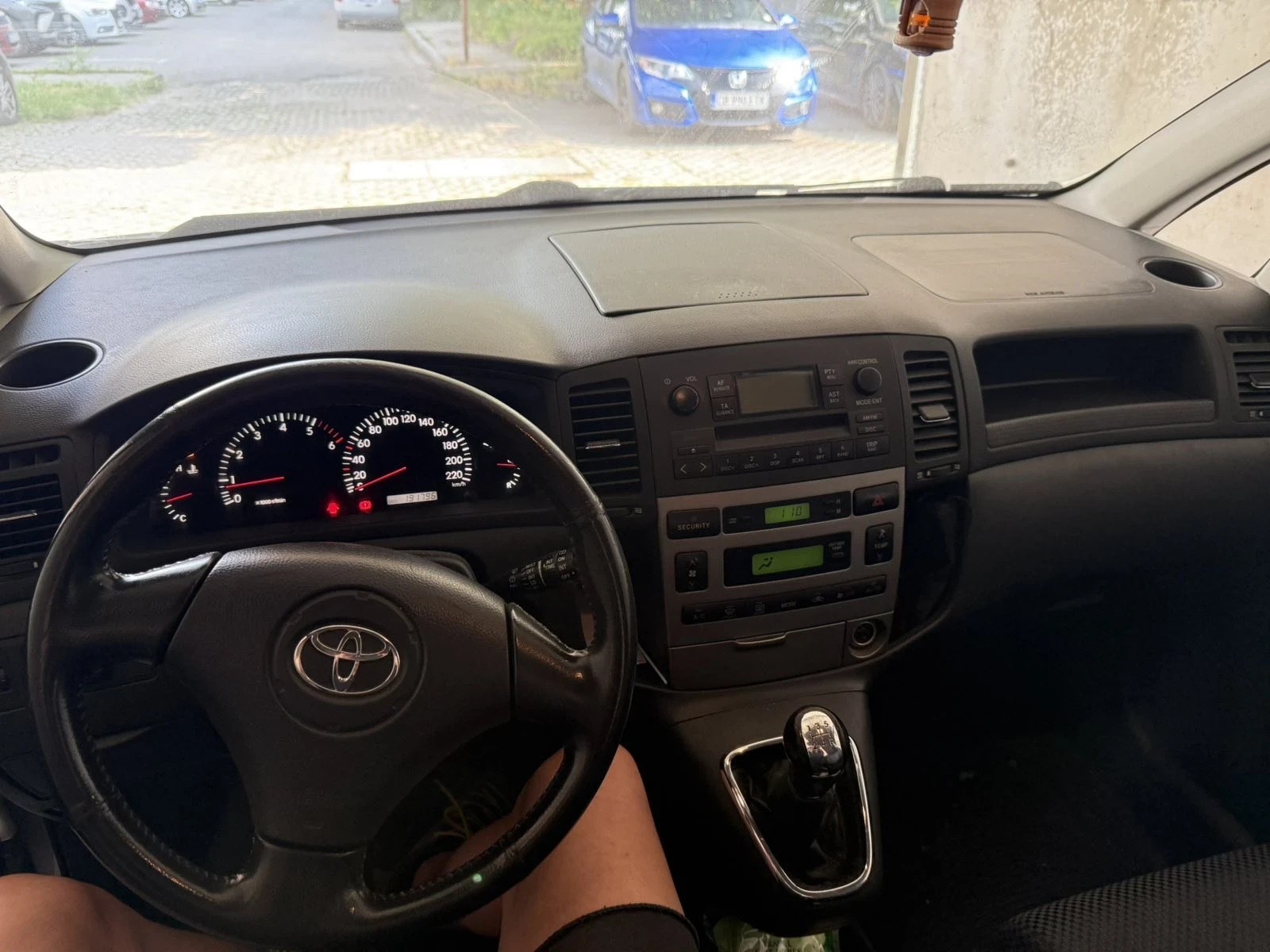 Toyota Corolla verso, снимка 7 - Автомобили и джипове - 55010253
