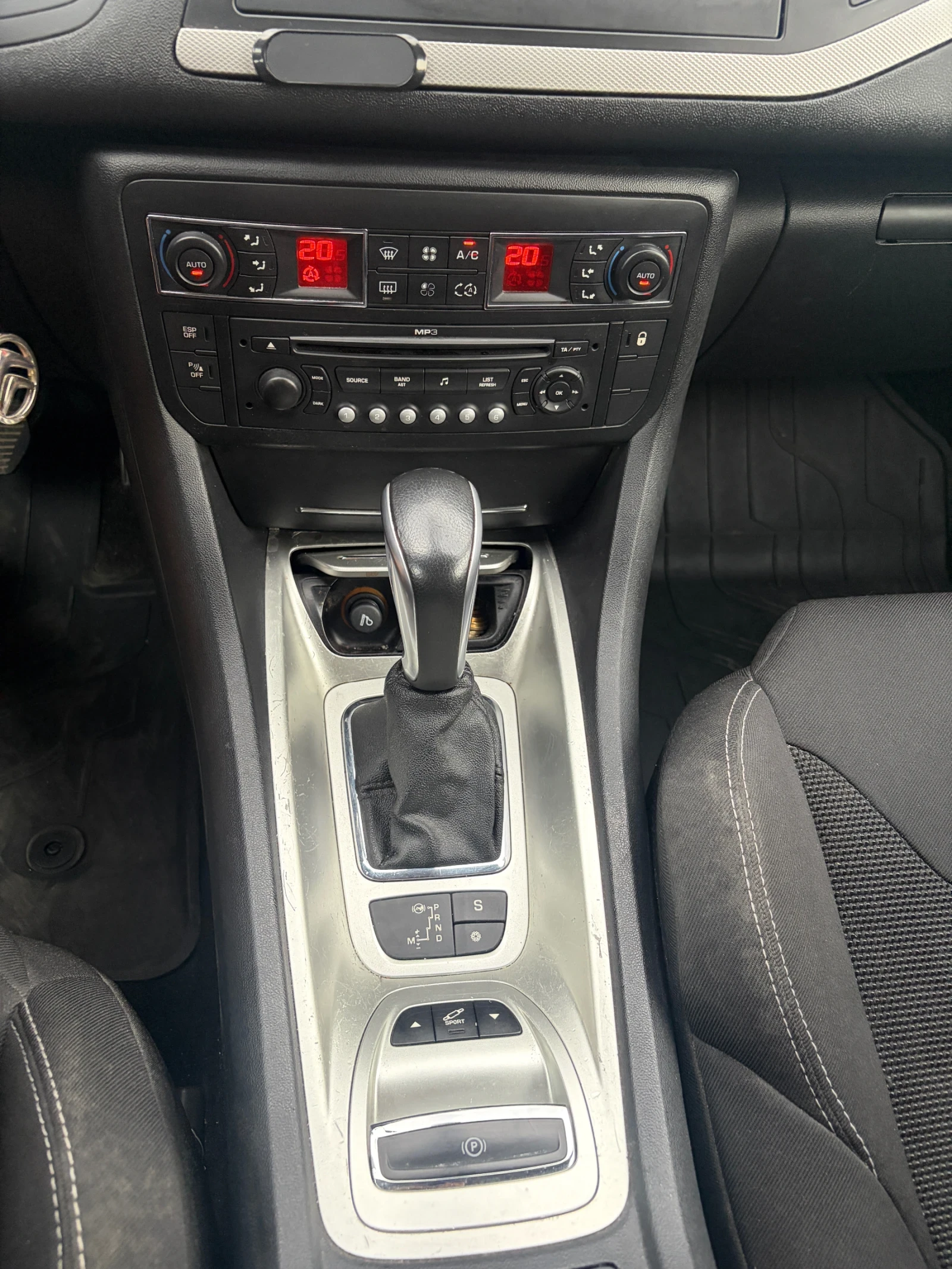 Citroen C5 2.0 HDI, снимка 9 - Автомобили и джипове - 55016168