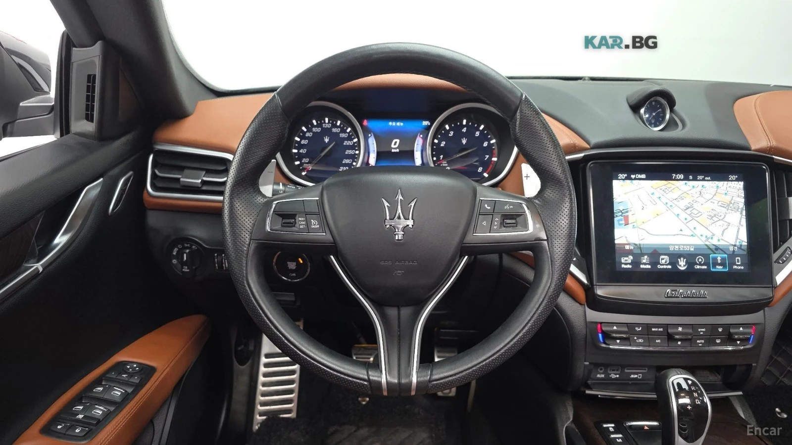 Maserati Ghibli * ПАНО* 360* Ambient Light* Head-up* , снимка 11 - Автомобили и джипове - 55101166
