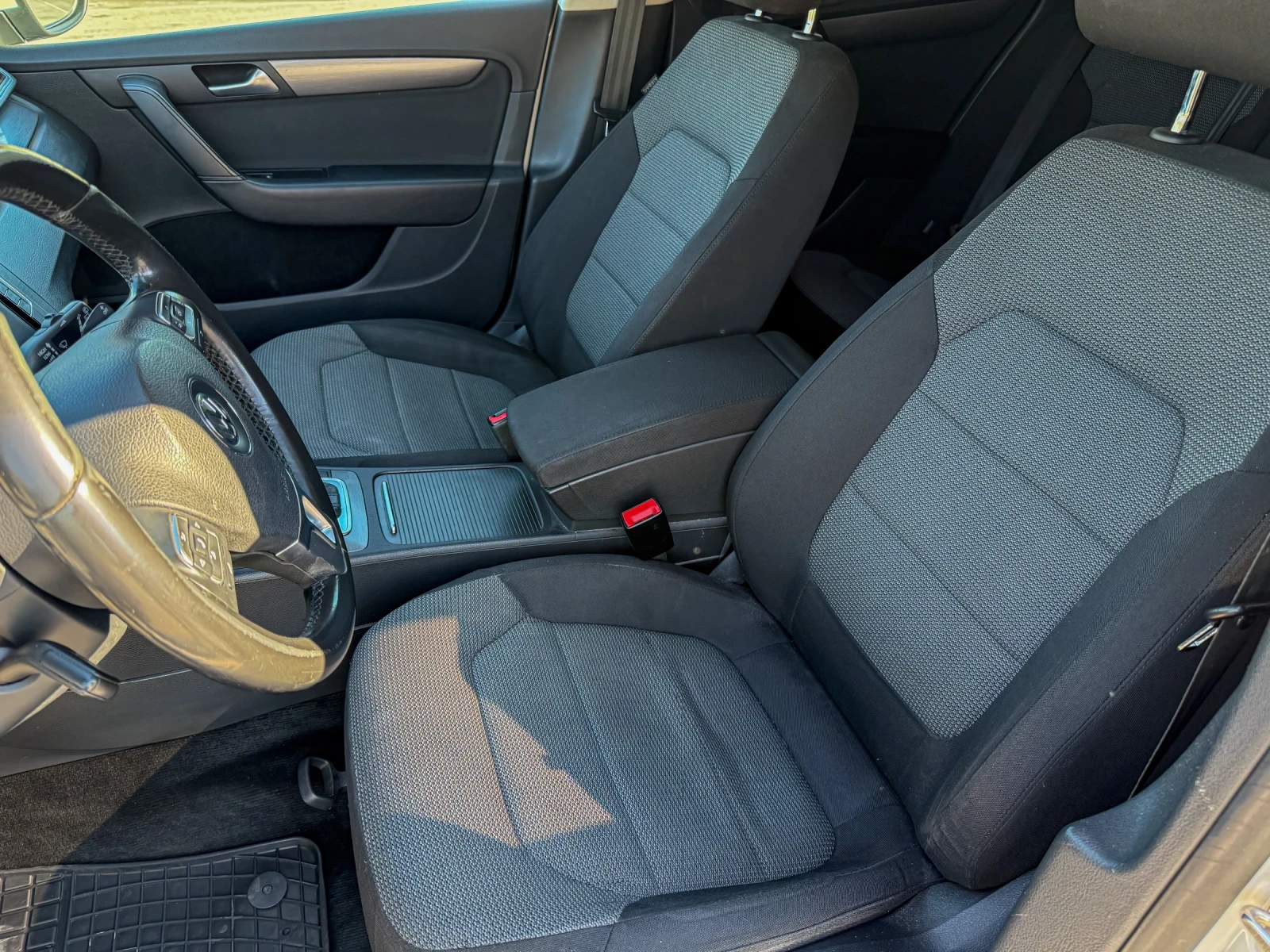 VW Passat B7 2.0TDI 177кс DSG, снимка 8 - Автомобили и джипове - 55159320