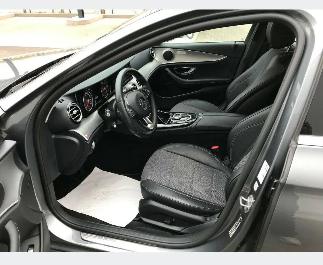 Mercedes-Benz E 220, снимка 10 - Автомобили и джипове - 55327914