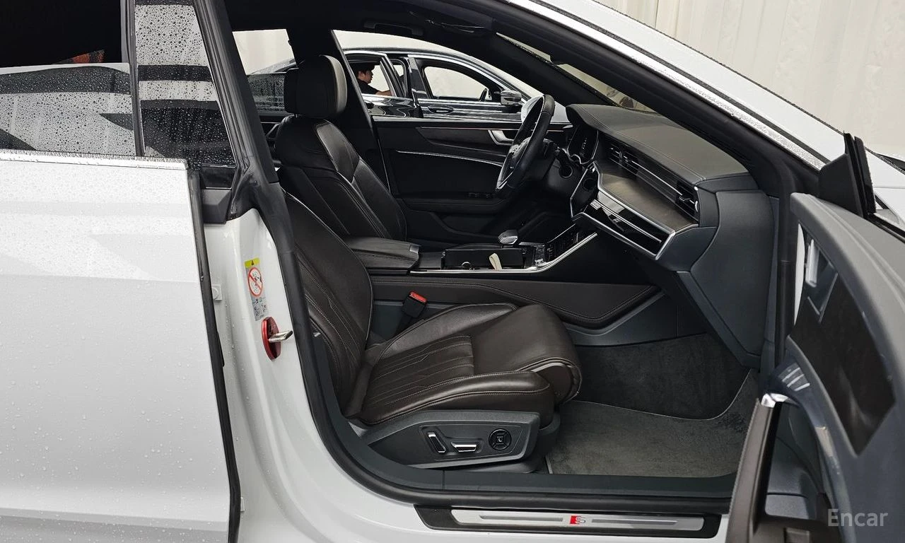 Audi A7 55TFSI* MATRIX* S* LINE* ОБДУХВАНЕ* ДИСТРОНИК* , снимка 13 - Автомобили и джипове - 55379319
