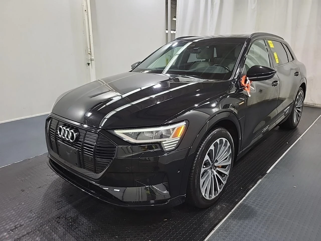 Audi E-Tron 55quattro* TECHNIK* 360* Pano* Обдух* Подгрев* 