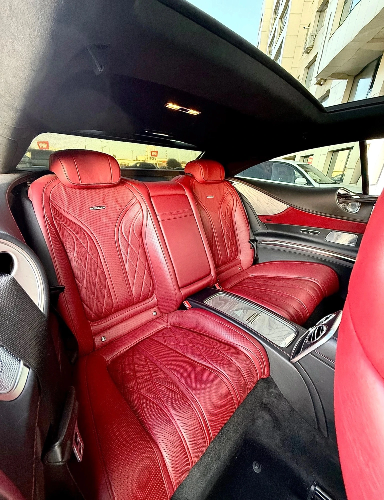 Mercedes-Benz S 63 AMG 4Matic Coupe, снимка 8 - Автомобили и джипове - 55698423