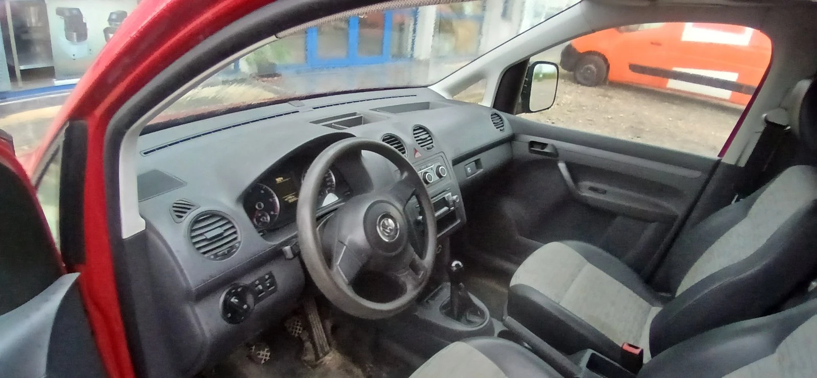 VW Caddy, снимка 5 - Автомобили и джипове - 55729830