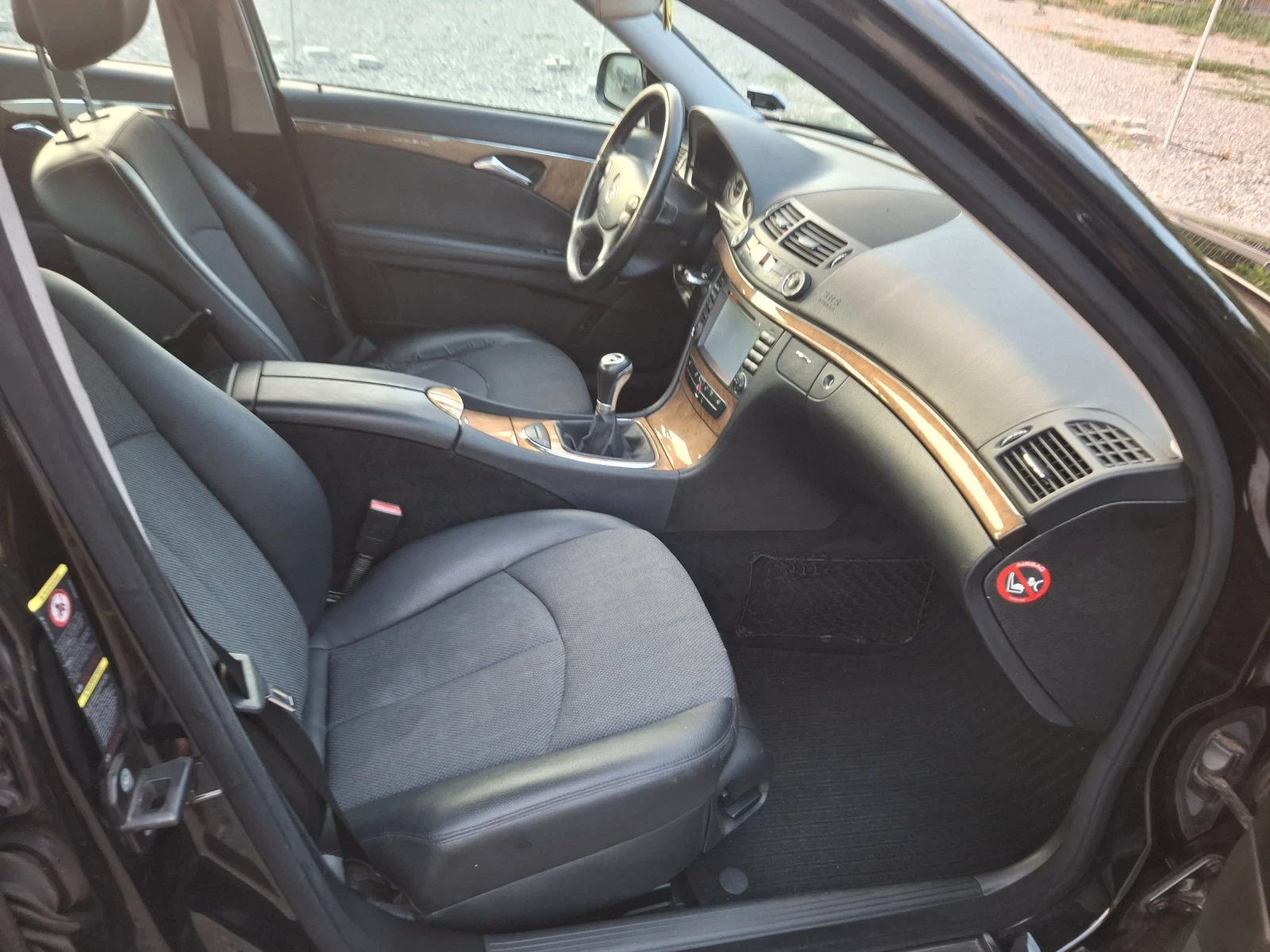Mercedes-Benz E 200 E 200 Benzin Evo , снимка 13 - Автомобили и джипове - 55771612
