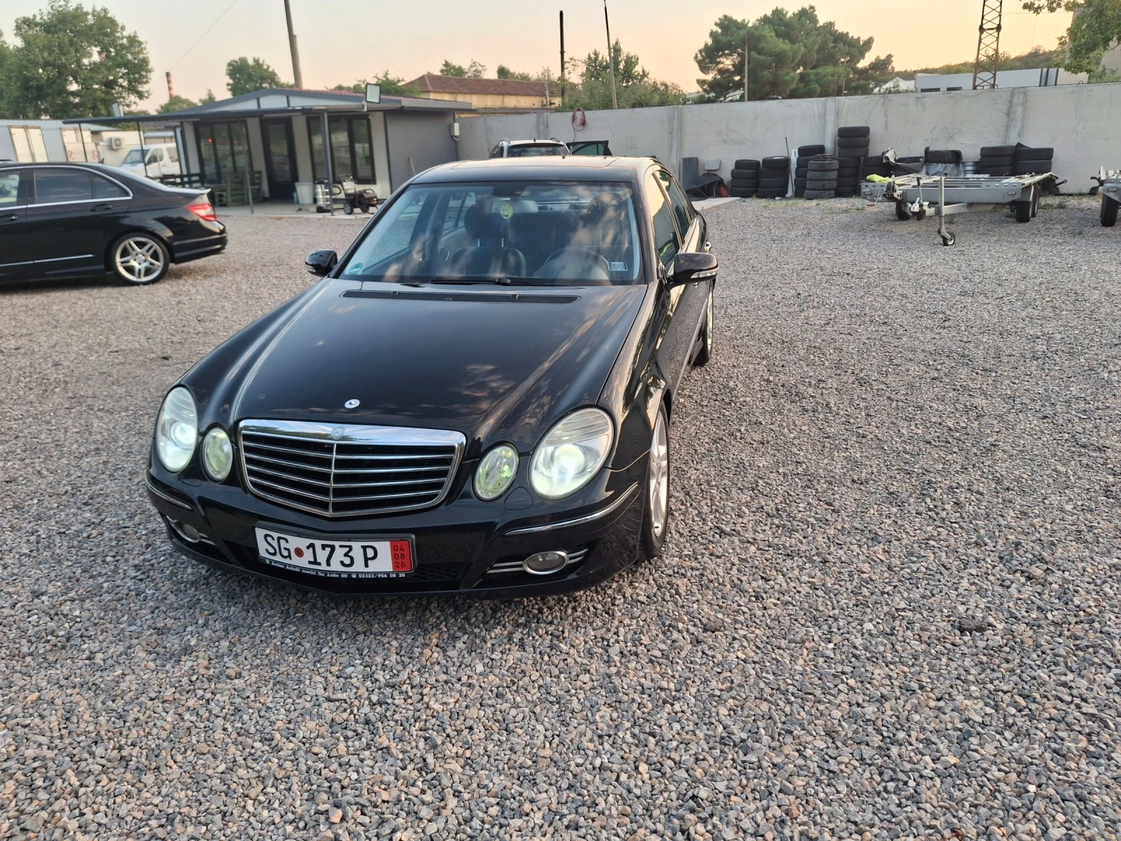 Mercedes-Benz E 200 E 200 Benzin Evo , снимка 3 - Автомобили и джипове - 55771612