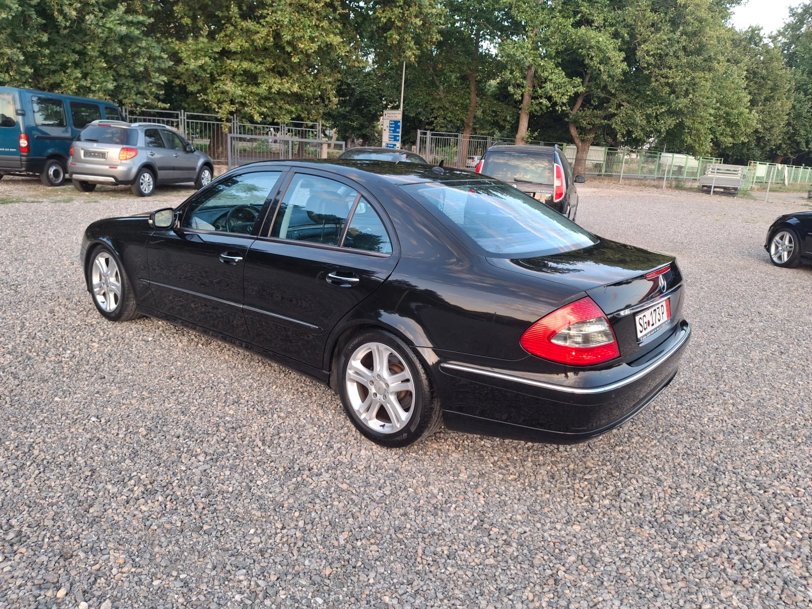 Mercedes-Benz E 200 E 200 Benzin Evo , снимка 6 - Автомобили и джипове - 55771612