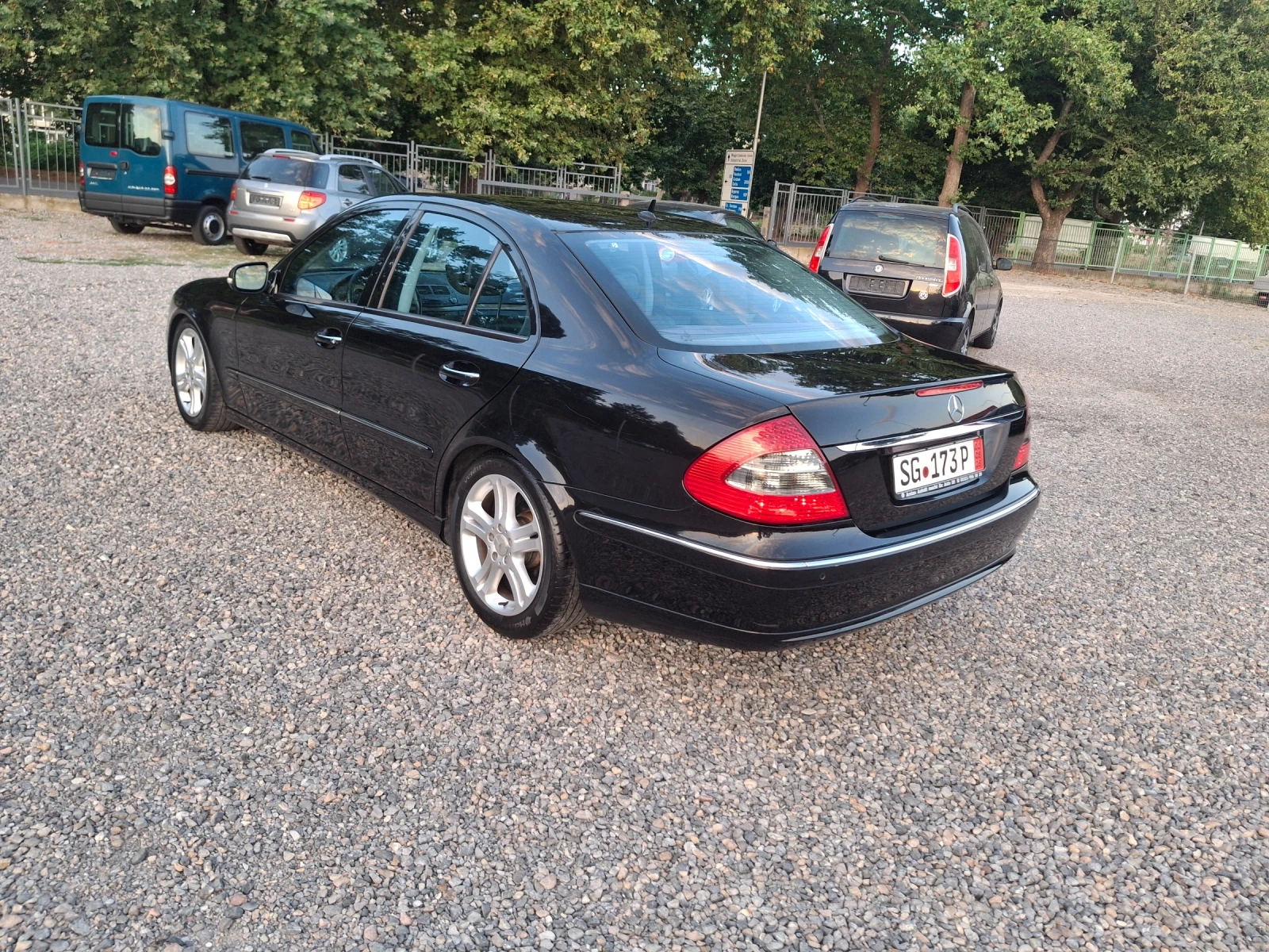 Mercedes-Benz E 200 E 200 Benzin Evo , снимка 7 - Автомобили и джипове - 55771612
