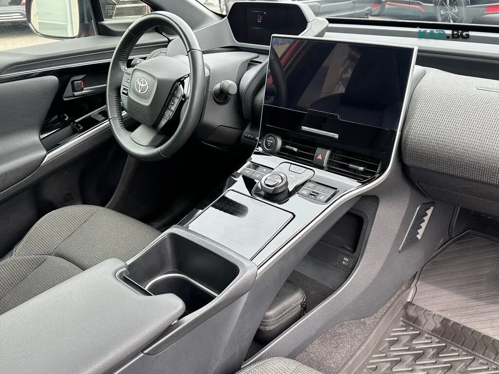 Toyota bZ4X XLE AWD* DISTRONIC* ПОДГРЕВ* ПАНОРАМА* КАМЕРА* , снимка 10 - Автомобили и джипове - 55943120