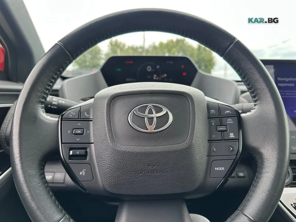 Toyota bZ4X XLE AWD* DISTRONIC* ПОДГРЕВ* ПАНОРАМА* КАМЕРА* , снимка 12 - Автомобили и джипове - 55943120