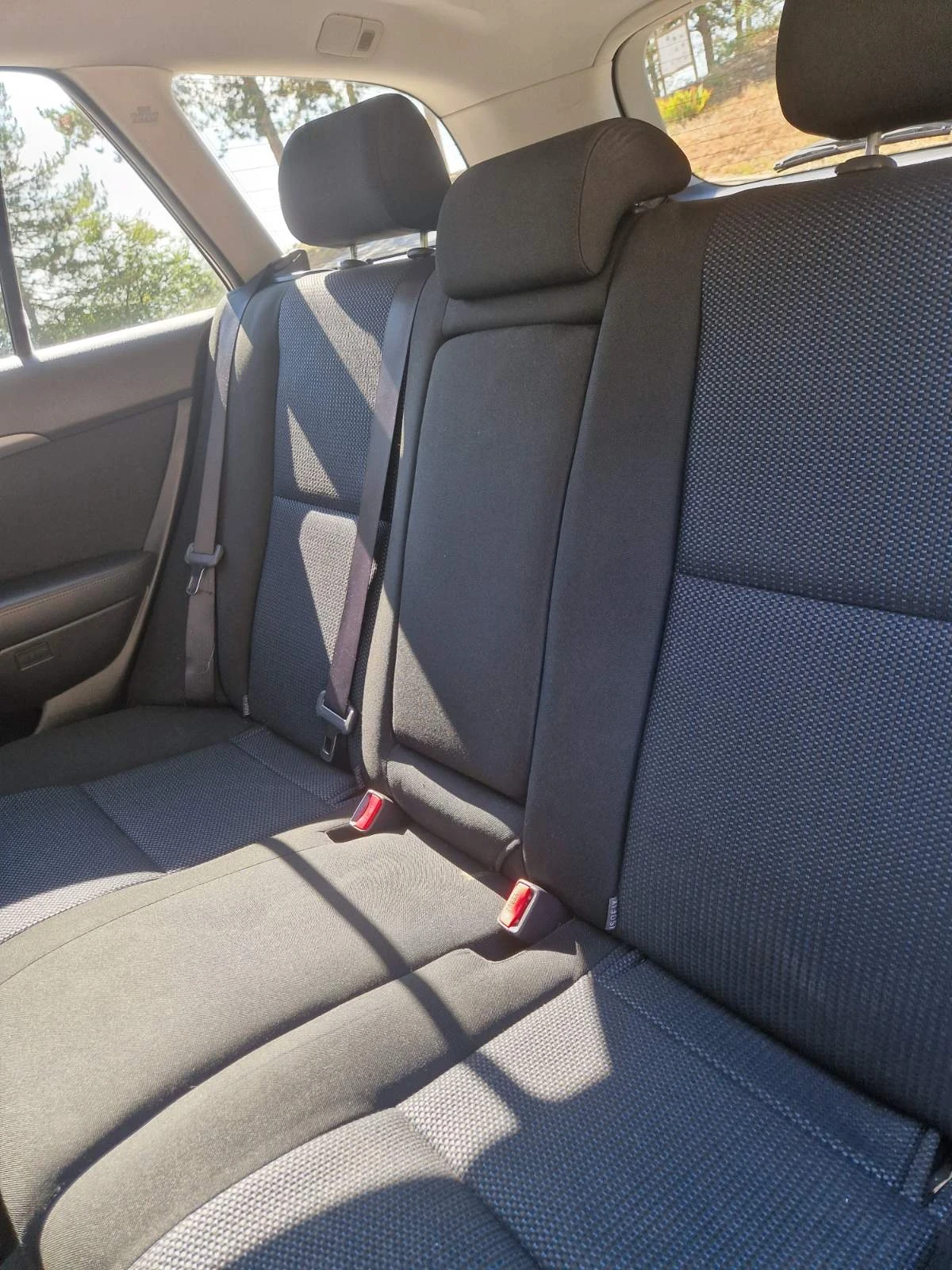 Toyota Avensis 2.2 D-CAT, снимка 10 - Автомобили и джипове - 56122853