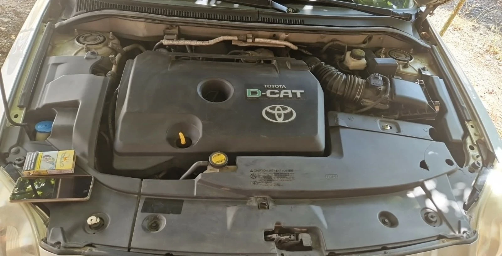 Toyota Avensis 2.2 D-CAT, снимка 12 - Автомобили и джипове - 56122853