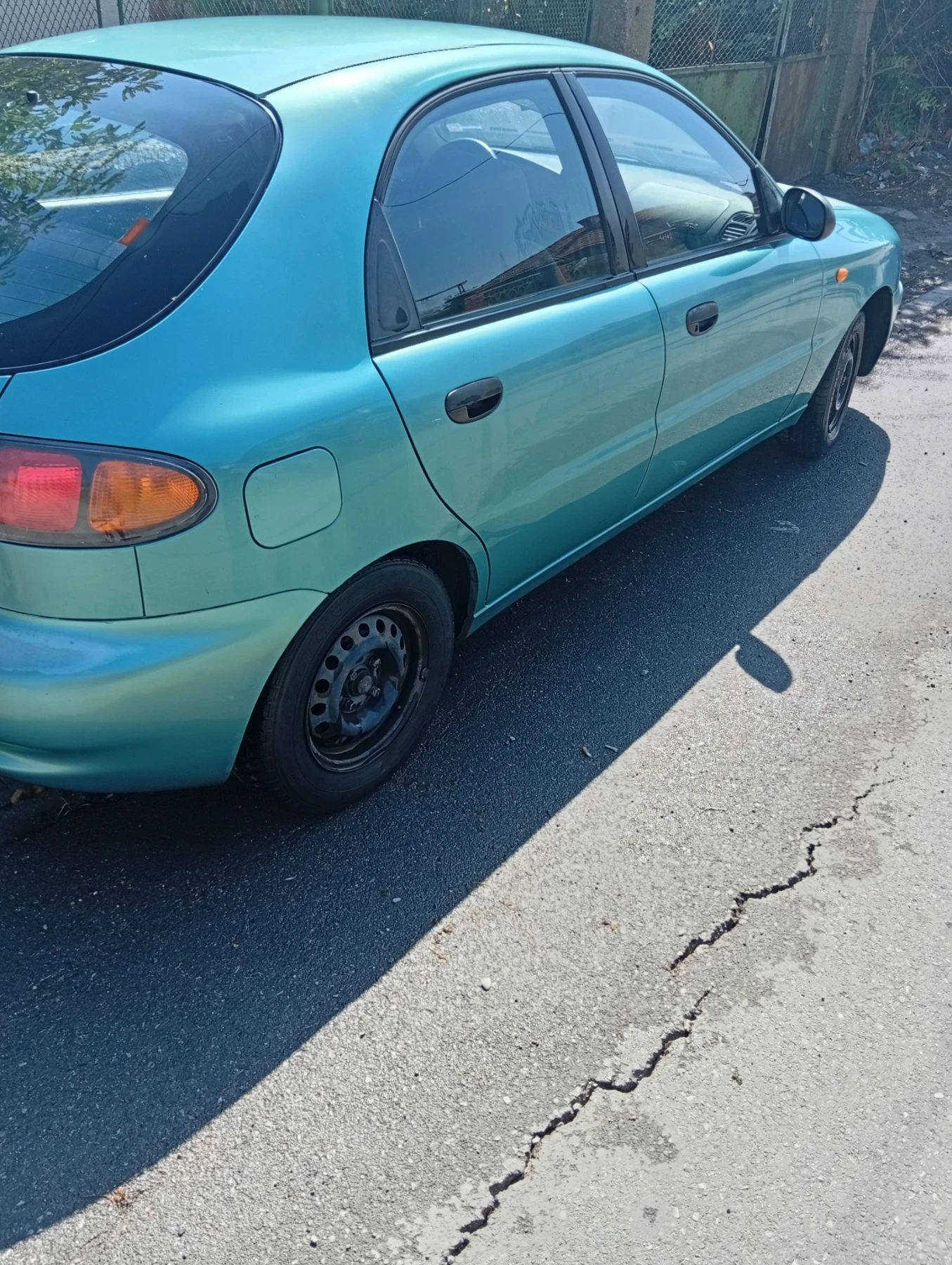 Daewoo Lanos 1350, снимка 3 - Автомобили и джипове - 56150400