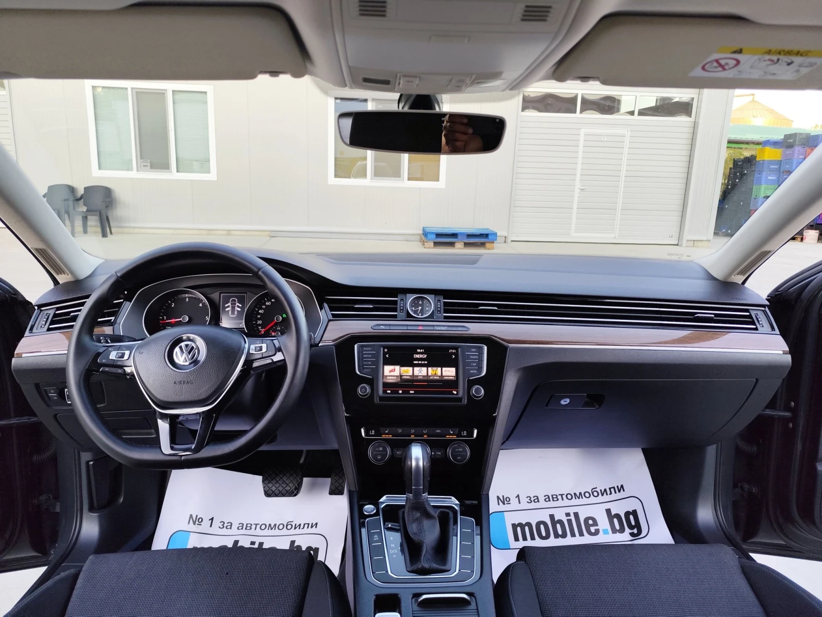 VW Passat 2.0TDI-DSG-LED-NAVI-DISTRONIC-NAVI-LANE-ASSIST, снимка 12 - Автомобили и джипове - 56154228