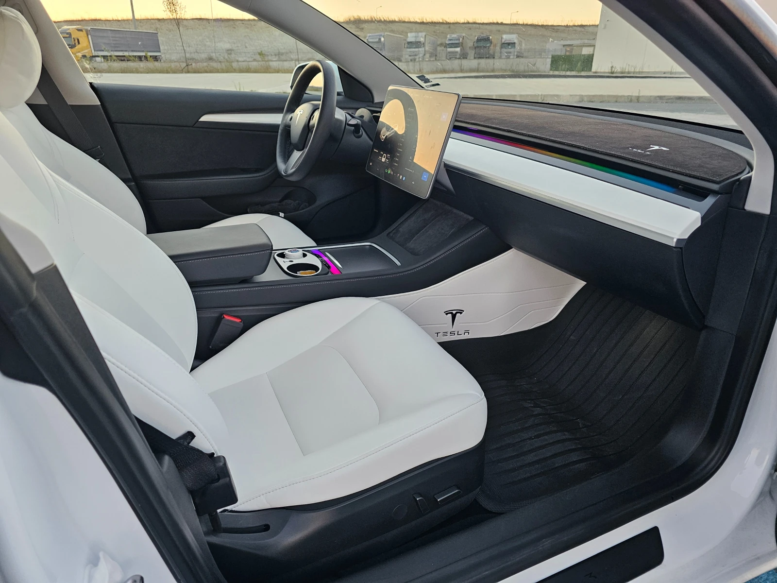 Tesla Model 3, снимка 6 - Автомобили и джипове - 56424128