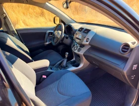 Toyota Rav4 2.2 d4d, снимка 3