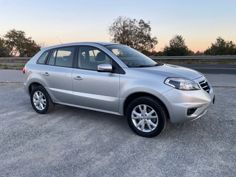 Renault Koleos 2.5 4х4 FACELIFT ШВЕЙЦАРИЯ, снимка 4 - Автомобили и джипове - 47723265