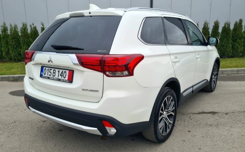 Mitsubishi Outlander 2.2d, снимка 5 - Автомобили и джипове - 48232236