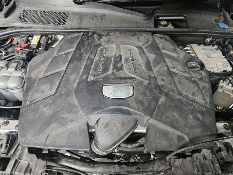 Porsche Cayenne 3.0i V6, снимка 11 - Автомобили и джипове - 49749679