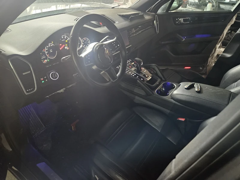 Porsche Cayenne 3.0i V6, снимка 6 - Автомобили и джипове - 49749679