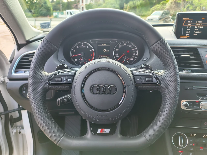 Audi Q3, снимка 8 - Автомобили и джипове - 52551263