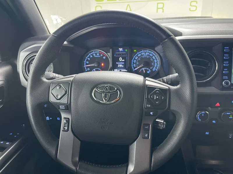 Toyota Tacoma 4WD * 33 500km* Double Cab V6, снимка 9 - Автомобили и джипове - 51848654