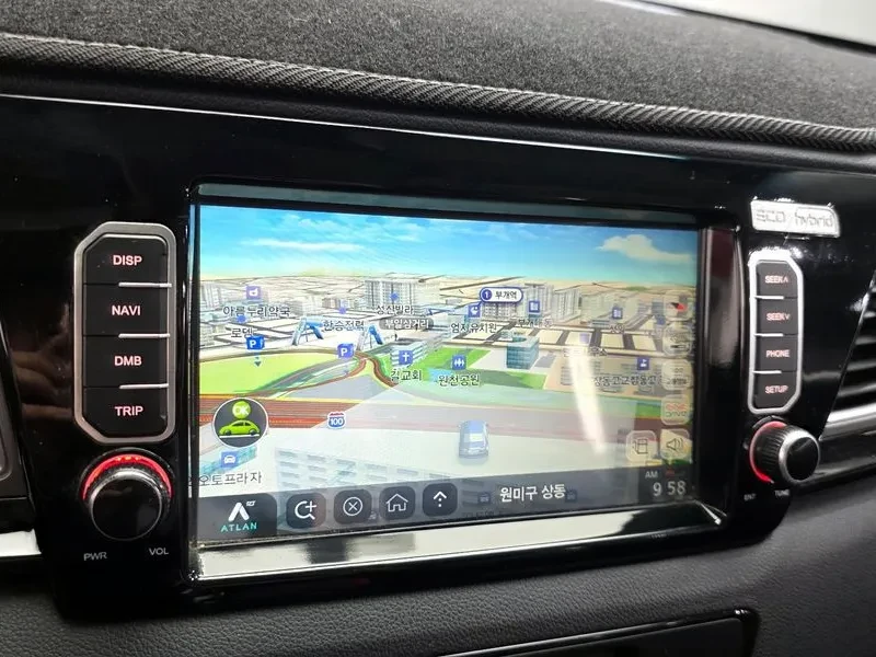 Kia Niro, снимка 14 - Автомобили и джипове - 56357736