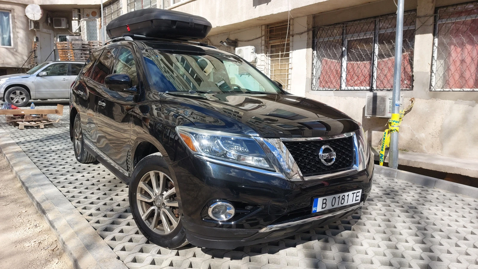 Nissan Pathfinder SL - изображение 2