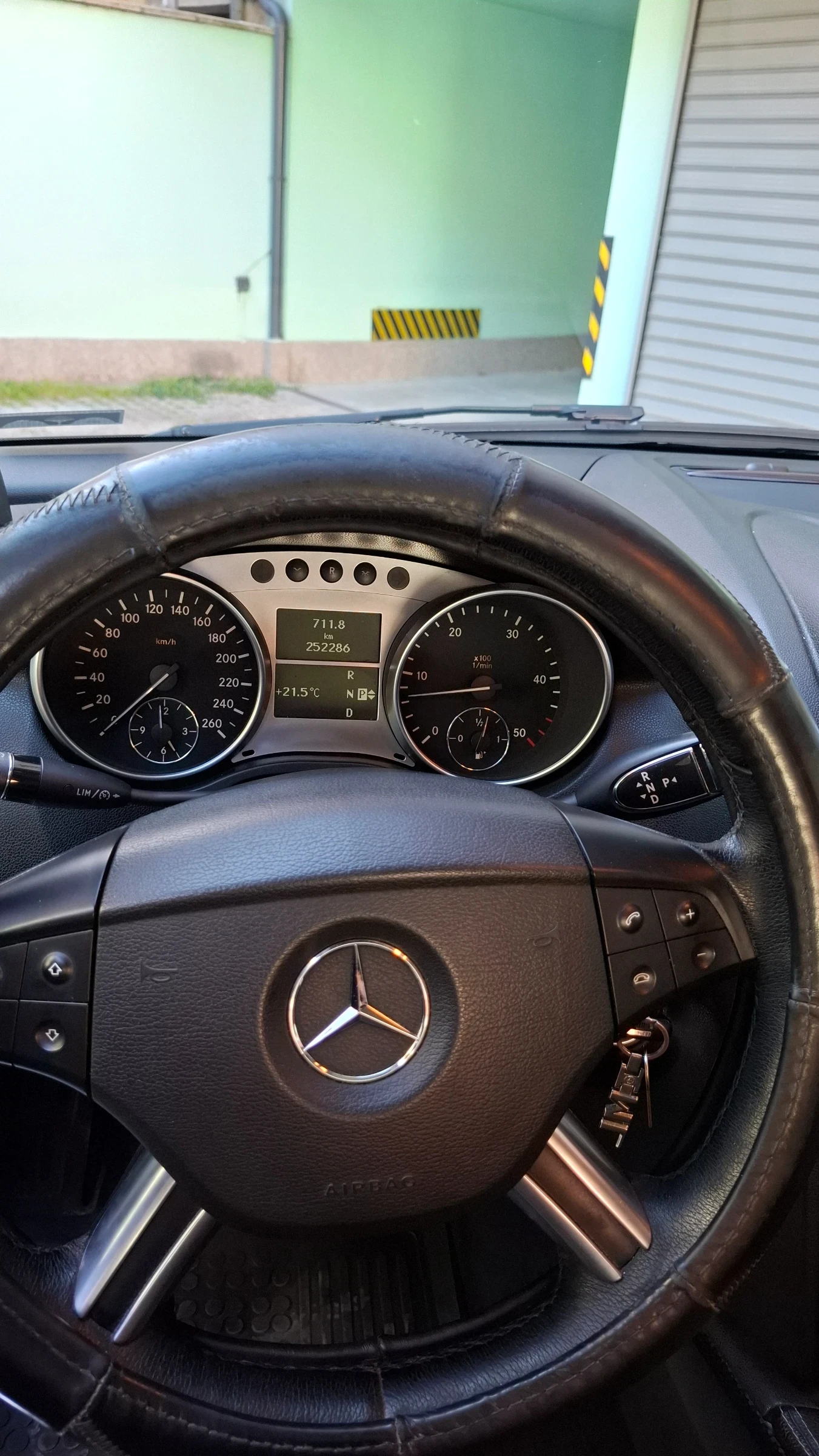 Mercedes-Benz ML 320 AIR MATIK - изображение 10