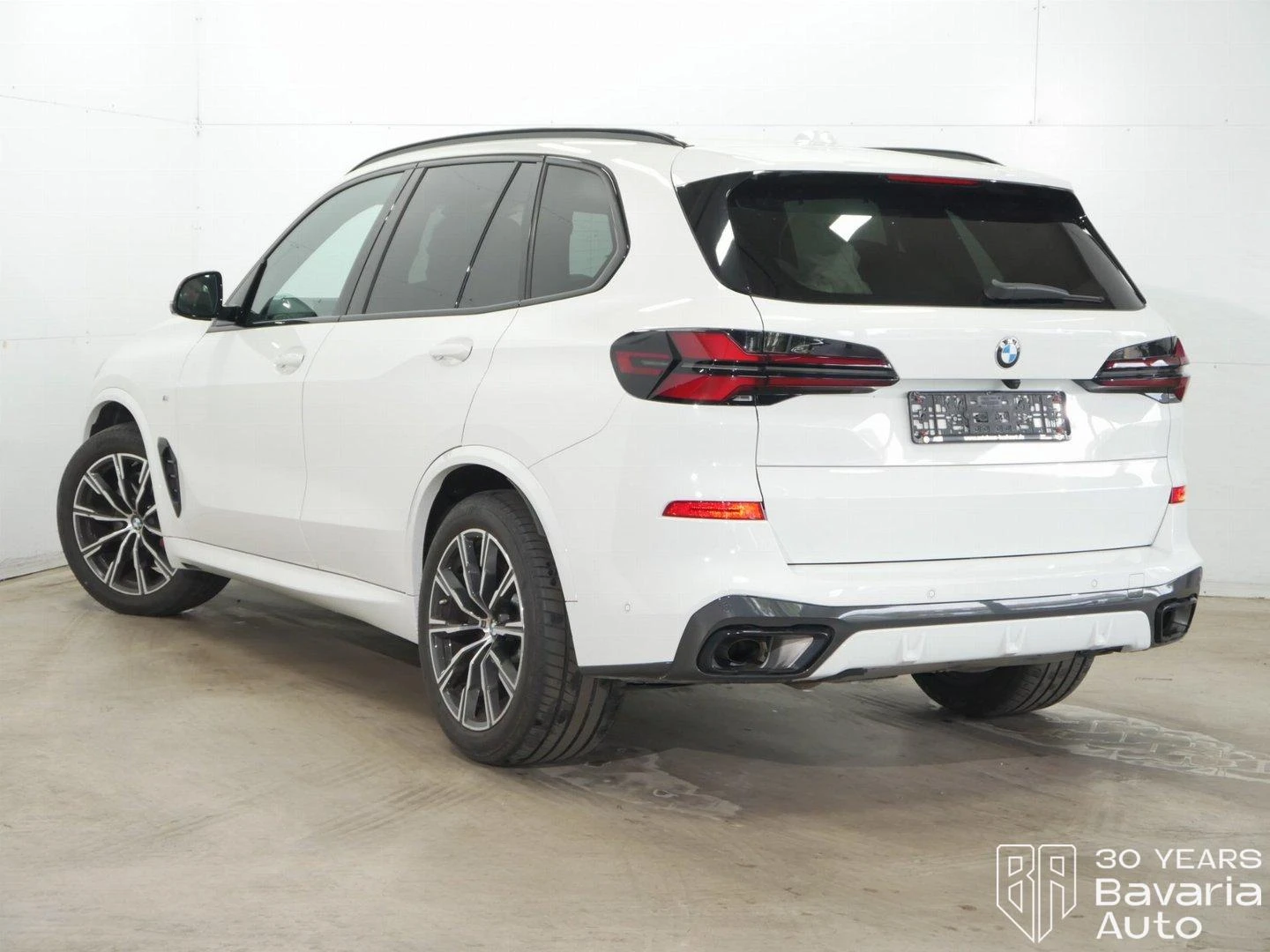 BMW X5 40d xDrive Sportautomatic M Sport Paket - изображение 2