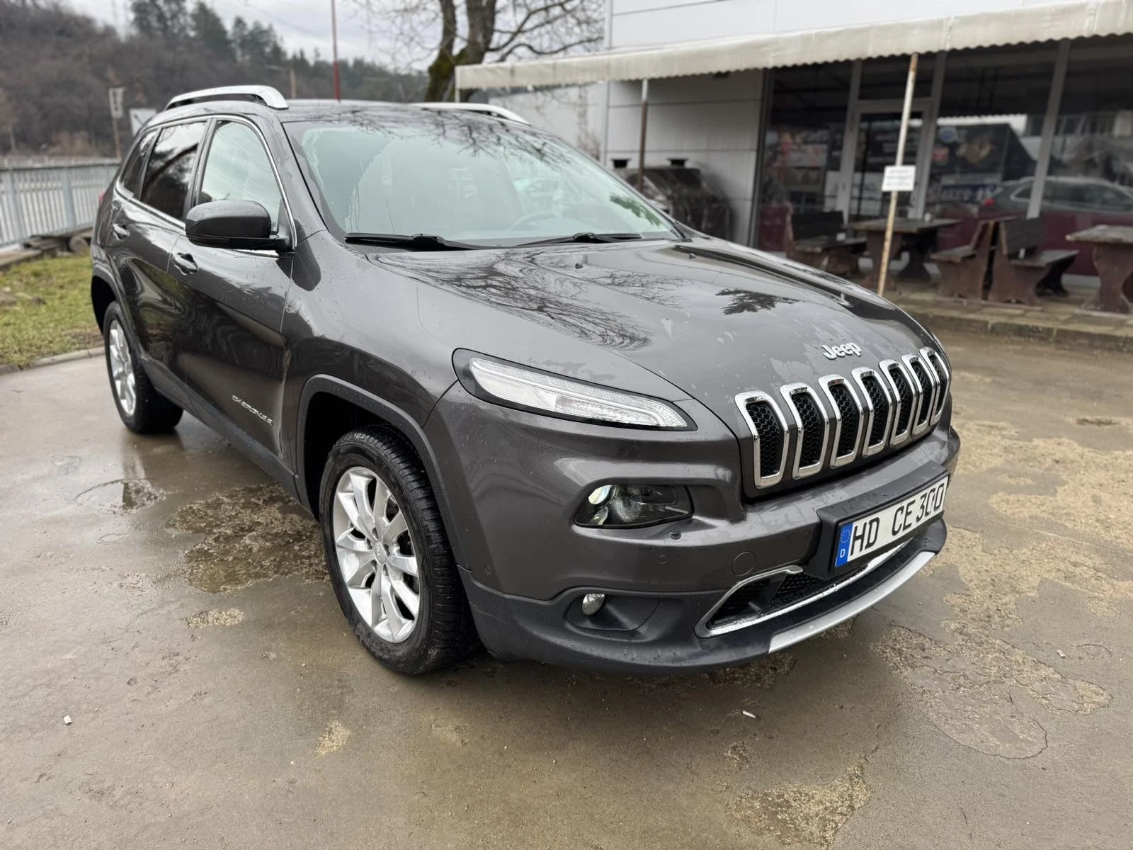 Jeep Cherokee Limited, снимка 2 - Автомобили и джипове - 54082479