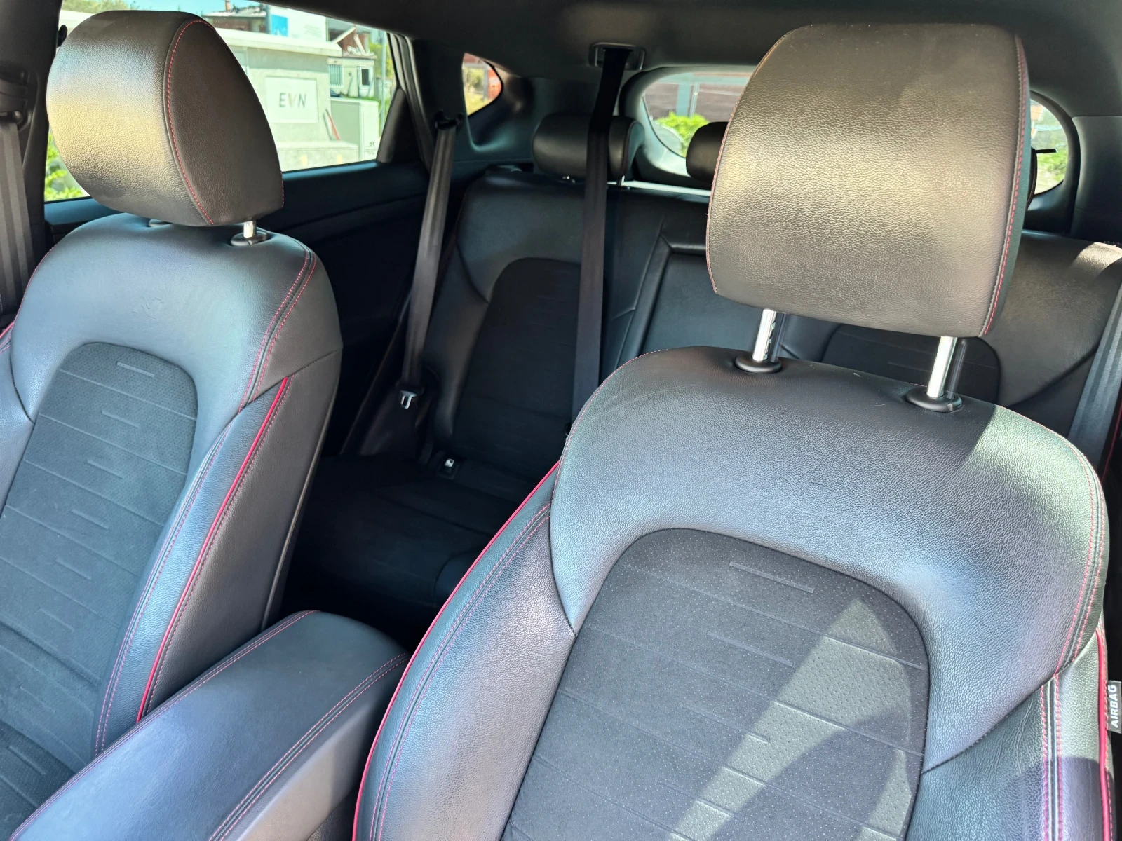 Hyundai Tucson 1.6 CRDI Mild Hybrid, снимка 10 - Автомобили и джипове - 54174629