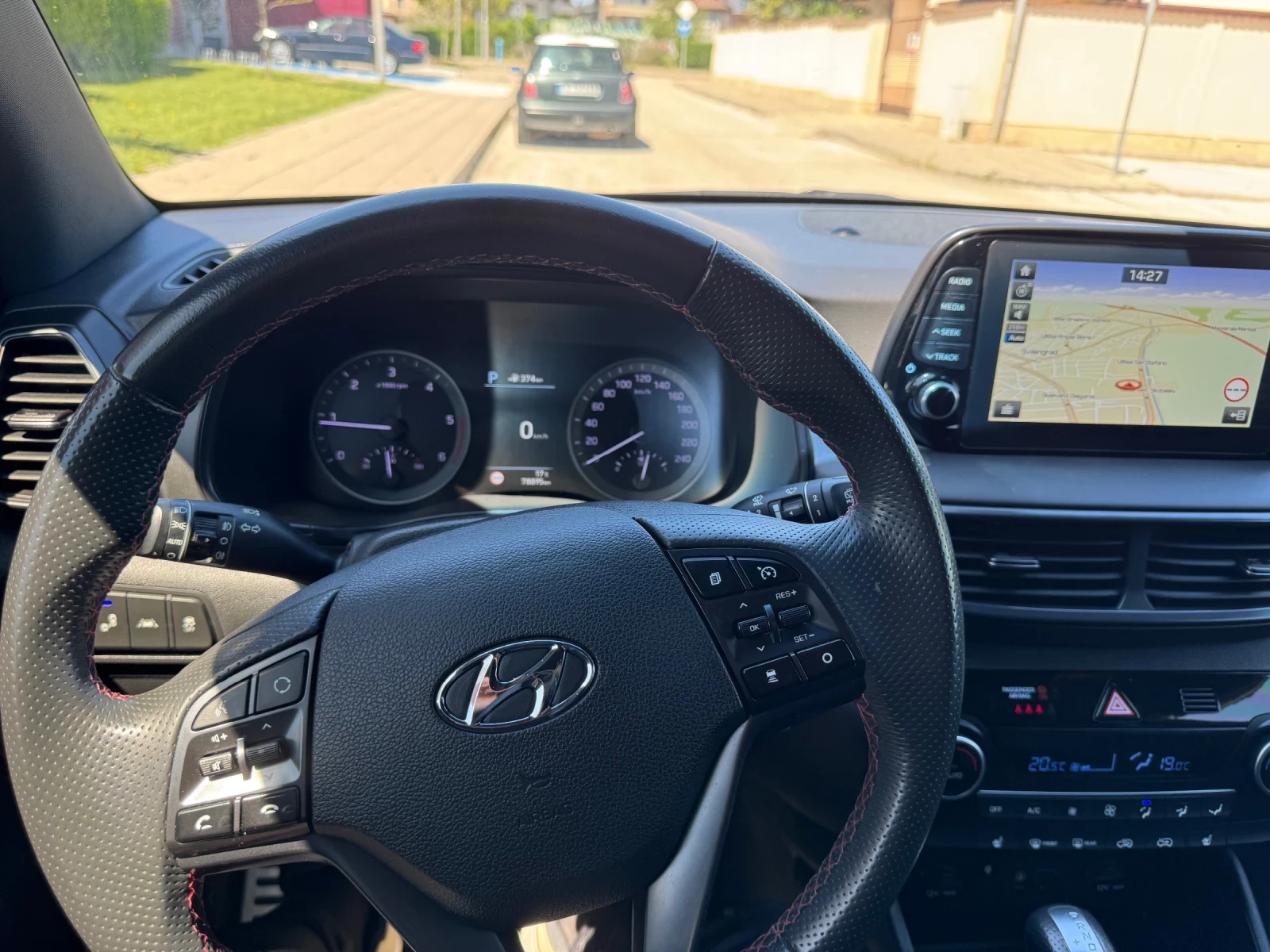 Hyundai Tucson 1.6 CRDI Mild Hybrid, снимка 11 - Автомобили и джипове - 54174629