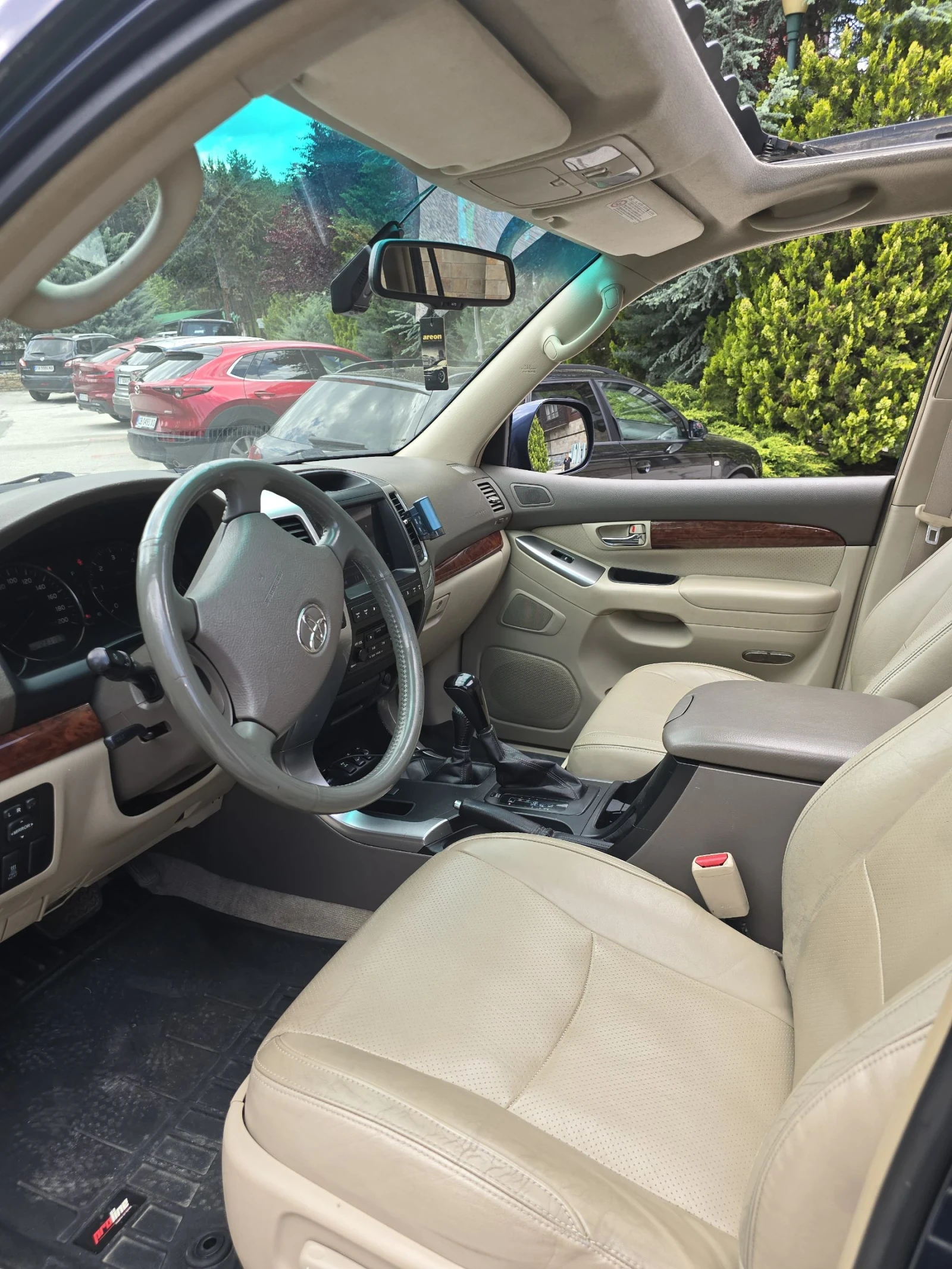 Toyota Land cruiser 3.0 D4D, снимка 6 - Автомобили и джипове - 54801191