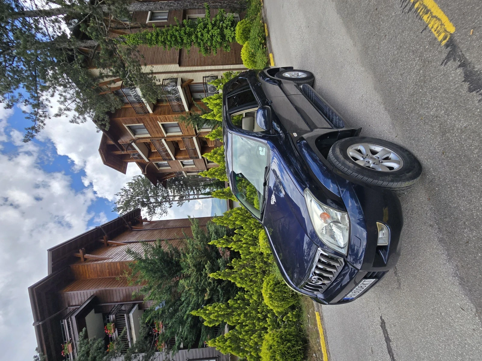 Toyota Land cruiser 3.0 D4D, снимка 2 - Автомобили и джипове - 54801191