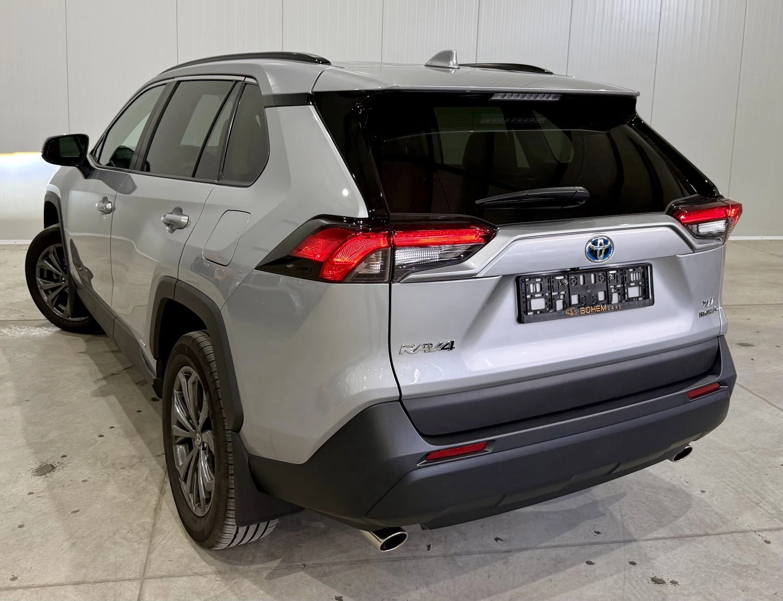 Toyota Rav4 2.5 Hybrid AWD, снимка 3 - Автомобили и джипове - 54839422