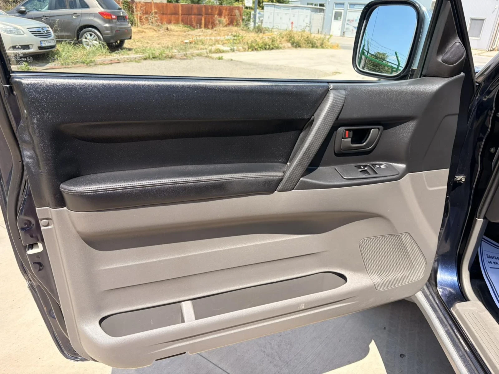 Mitsubishi Pajero 3, снимка 15 - Автомобили и джипове - 55058358