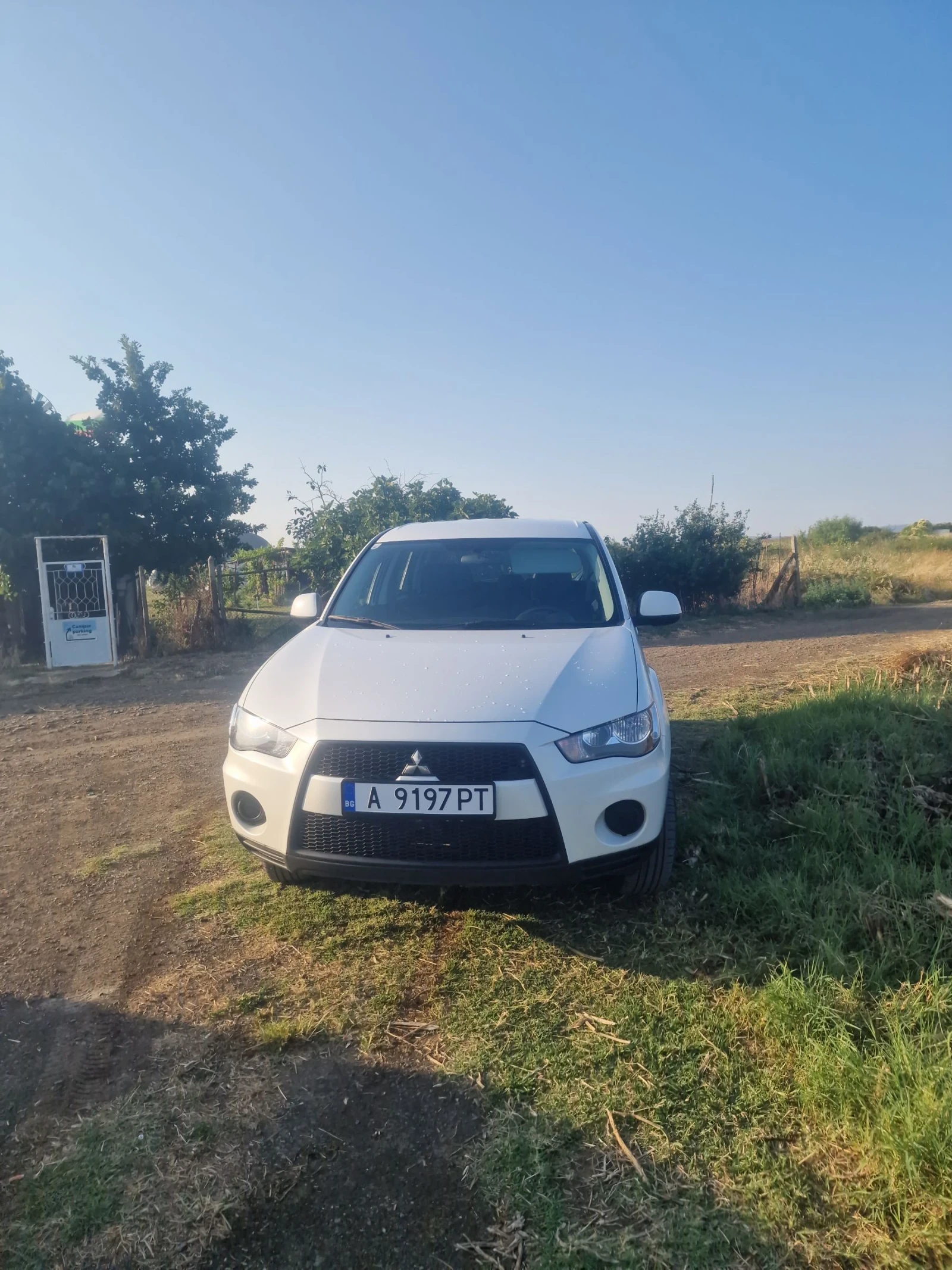 Mitsubishi Outlander, снимка 2 - Автомобили и джипове - 55353910