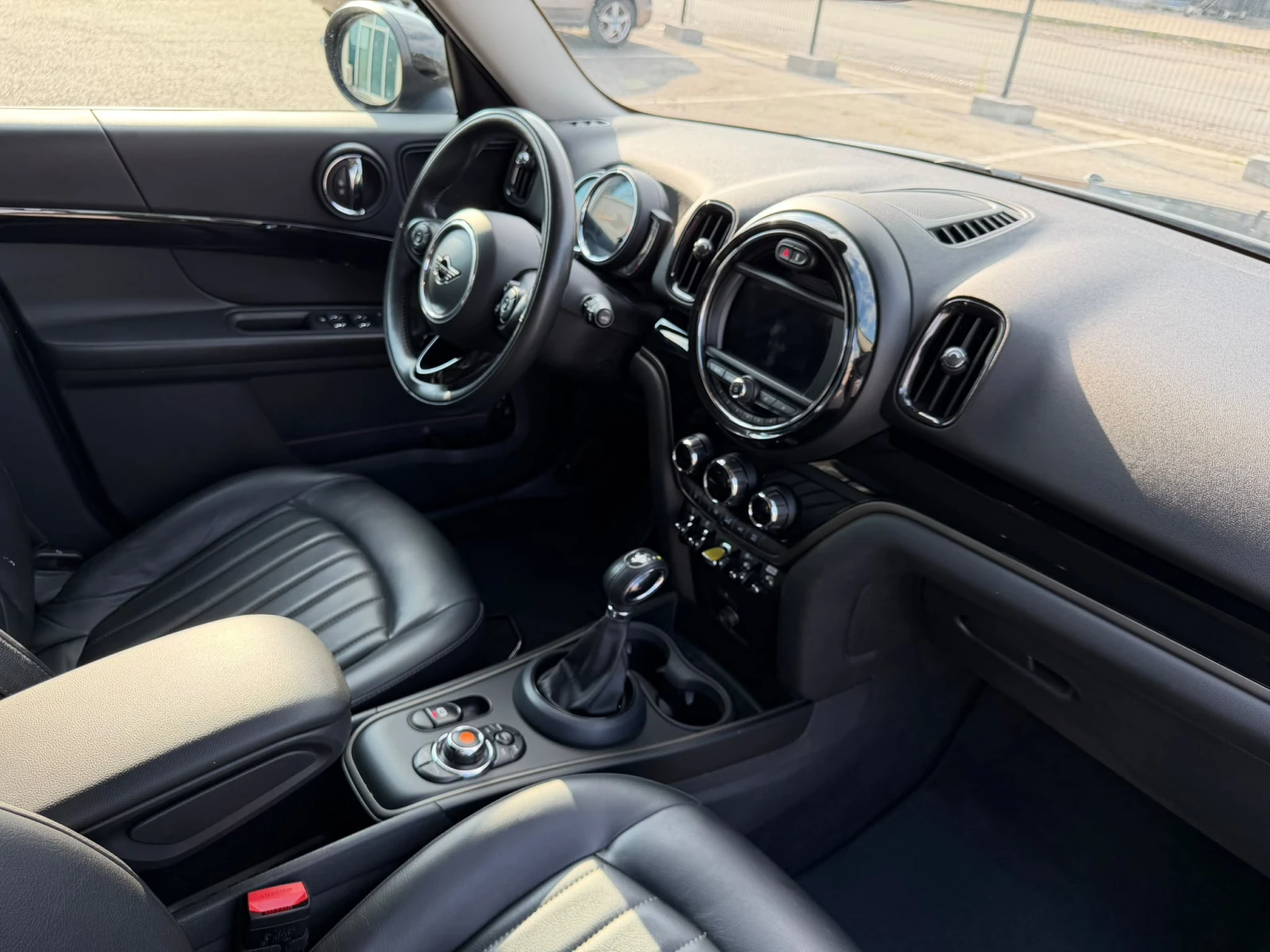 Mini Countryman Cooper SE ALL4, снимка 13 - Автомобили и джипове - 55571786