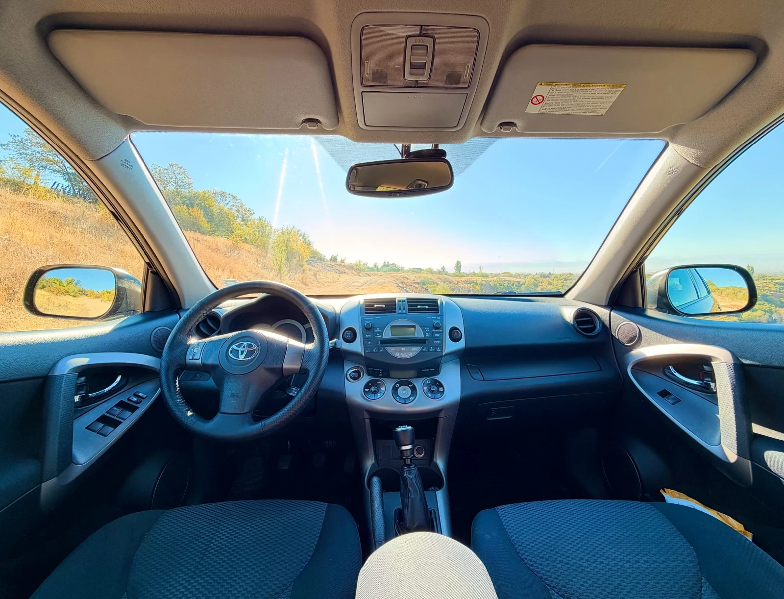Toyota Rav4 2.2 d4d, снимка 4 - Автомобили и джипове - 56471998