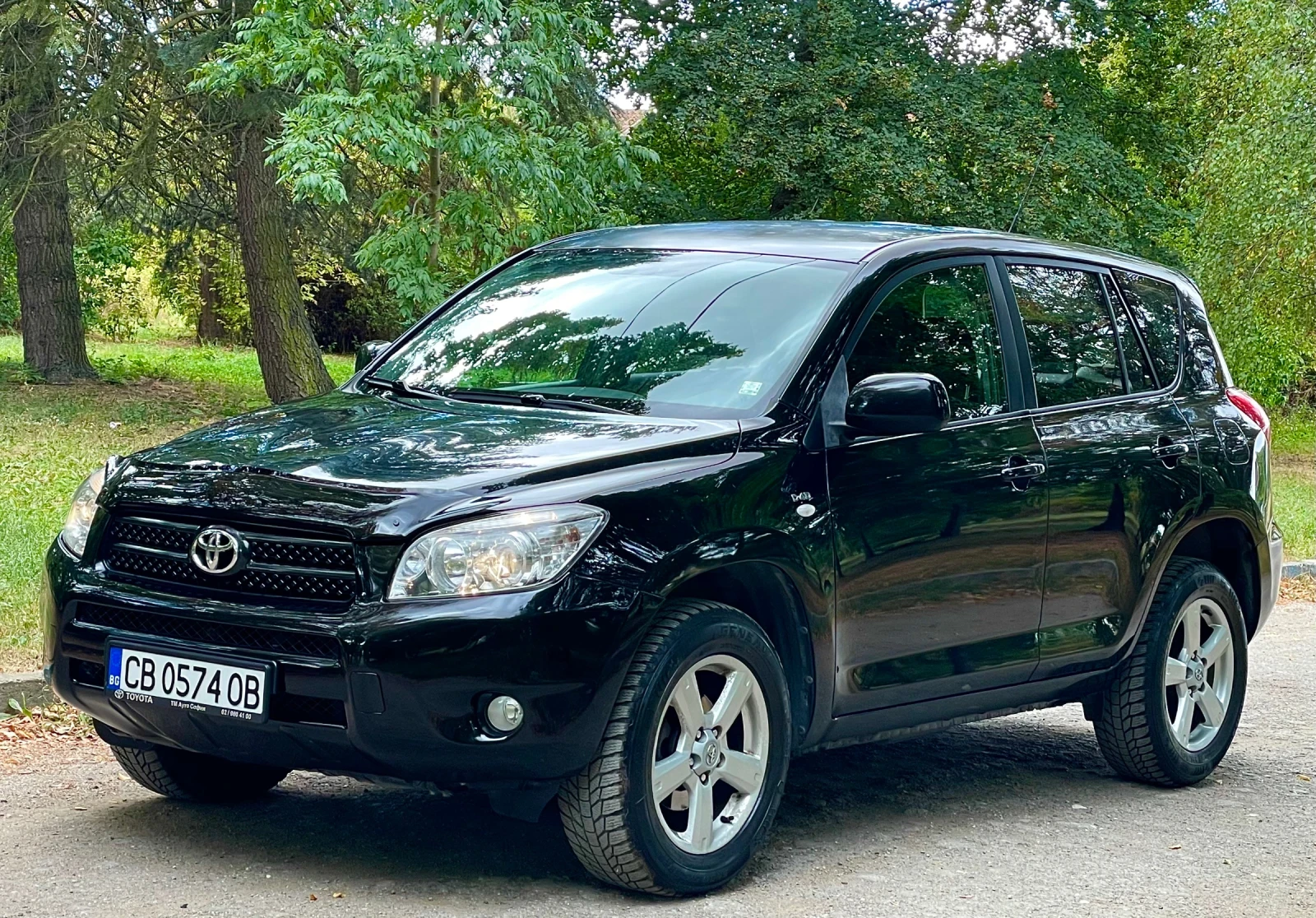 Toyota Rav4 2.2 d4d, снимка 7 - Автомобили и джипове - 56471998