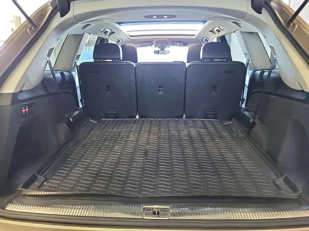 Audi Q7, снимка 14 - Автомобили и джипове - 56732015