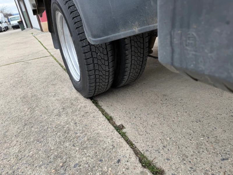 Iveco Daily 35C18* 3.0HPI* Климатик* Тристранен самосвал, снимка 7 - Бусове и автобуси - 53476359